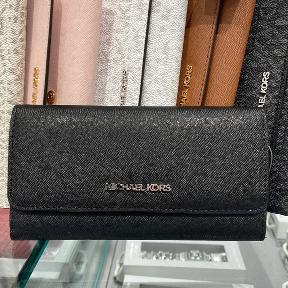 MICHAEL KORS JET SET TRAVEL LARGE TRIFOLD WALLET BLACK COLOR